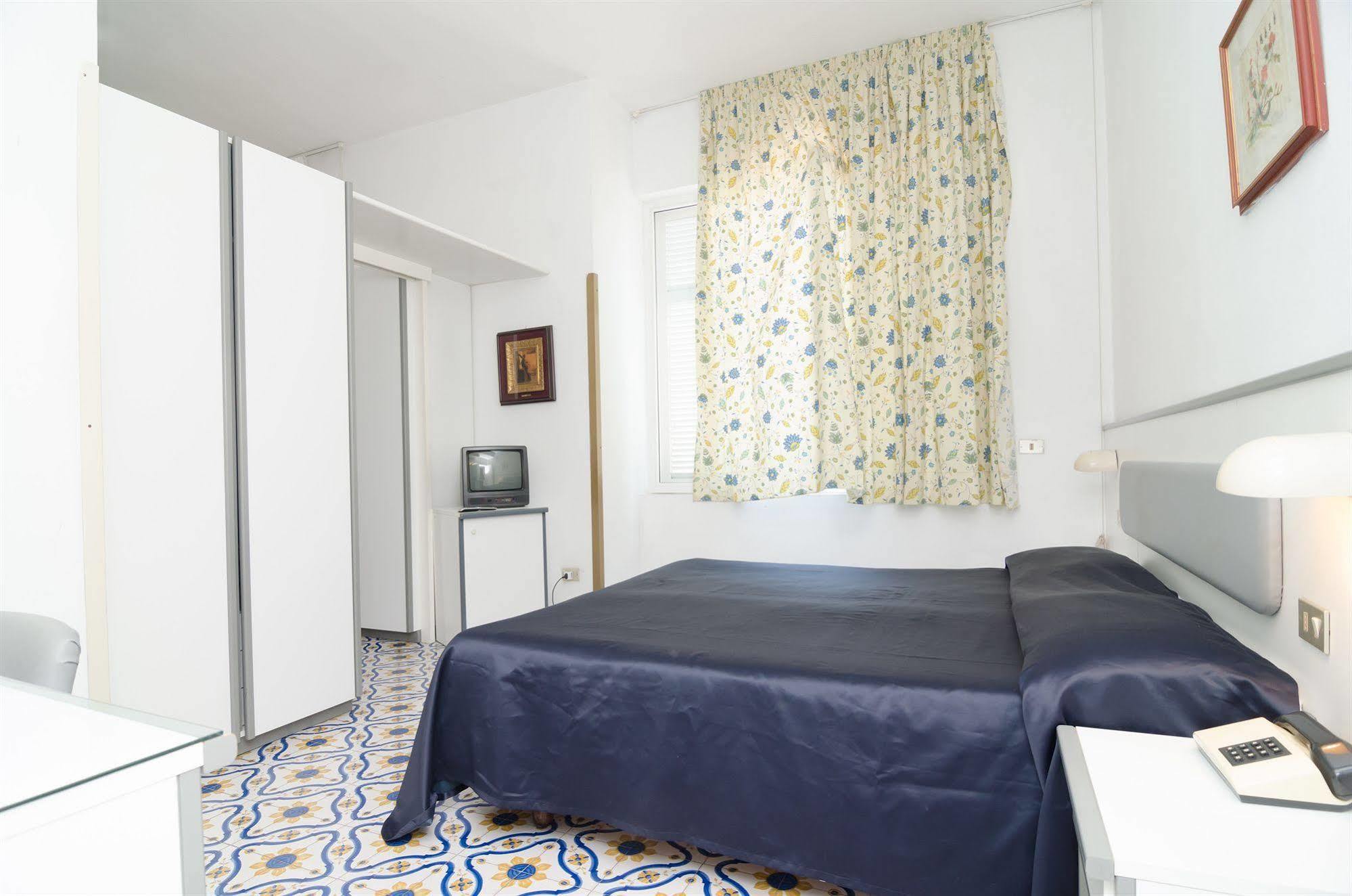 Hotel Flora Wellness & Beauty Isquia Exterior foto