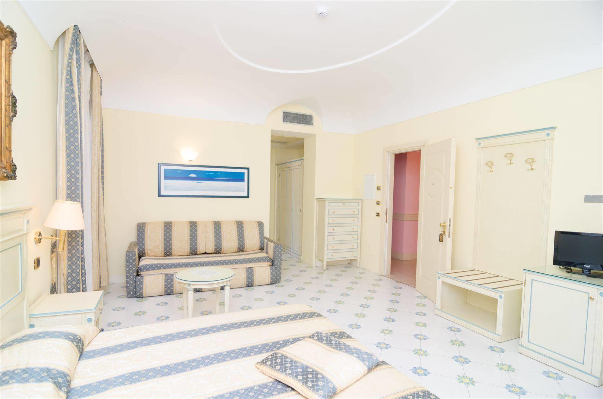 Hotel Flora Wellness & Beauty Isquia Exterior foto