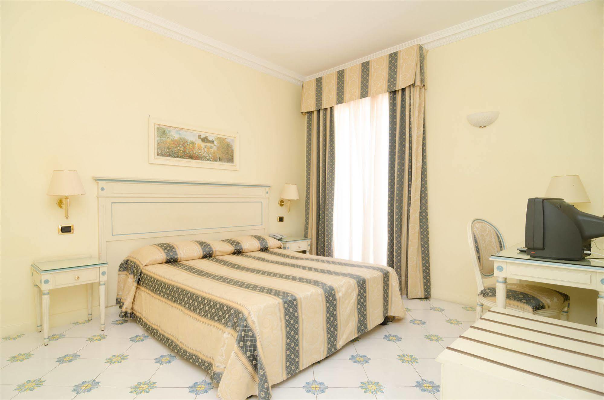 Hotel Flora Wellness & Beauty Isquia Exterior foto