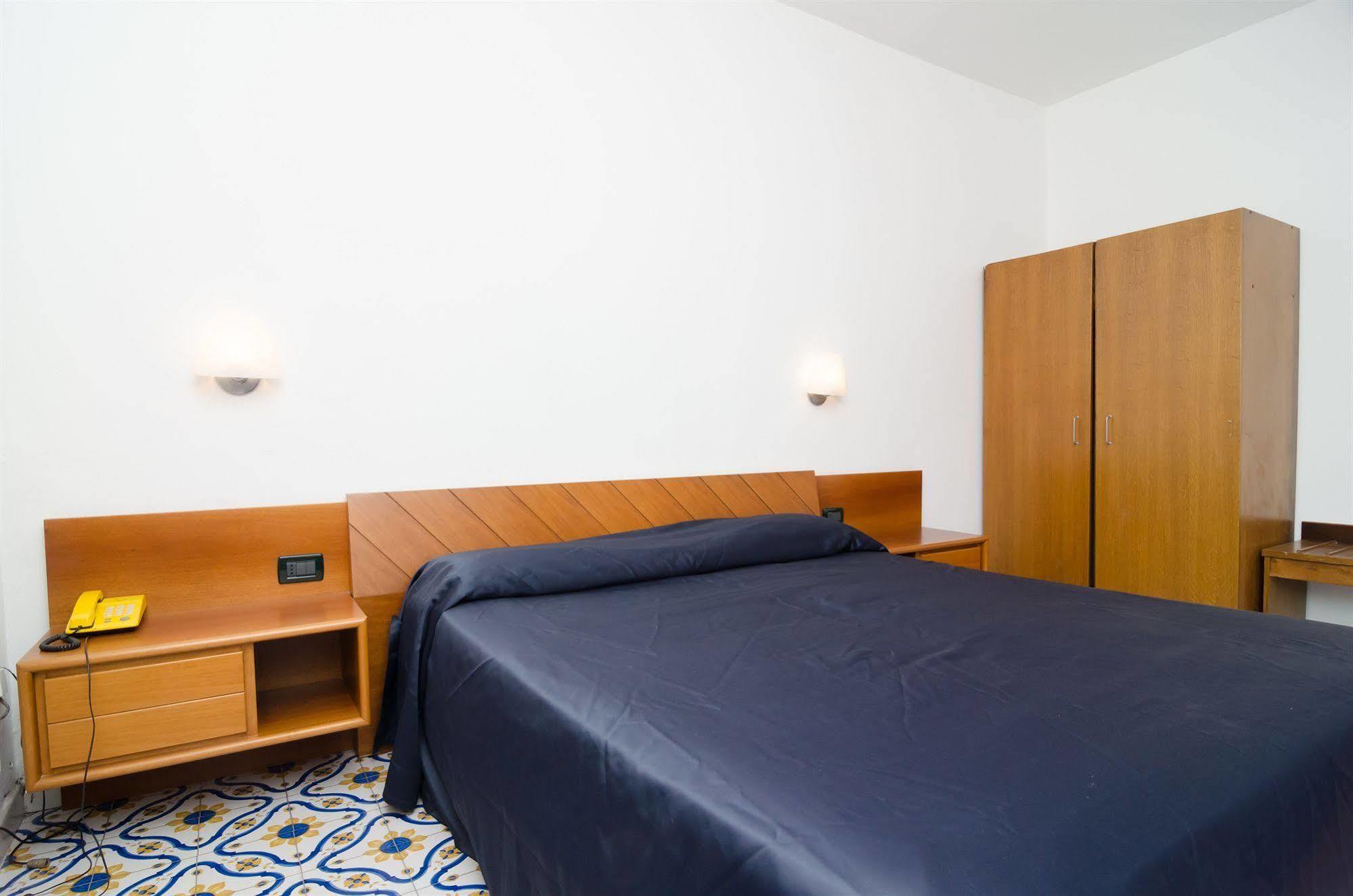Hotel Flora Wellness & Beauty Isquia Exterior foto